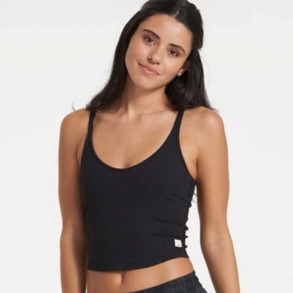Vuori Women’s Ribbed Cropped Black Tank Top XLarge NWT